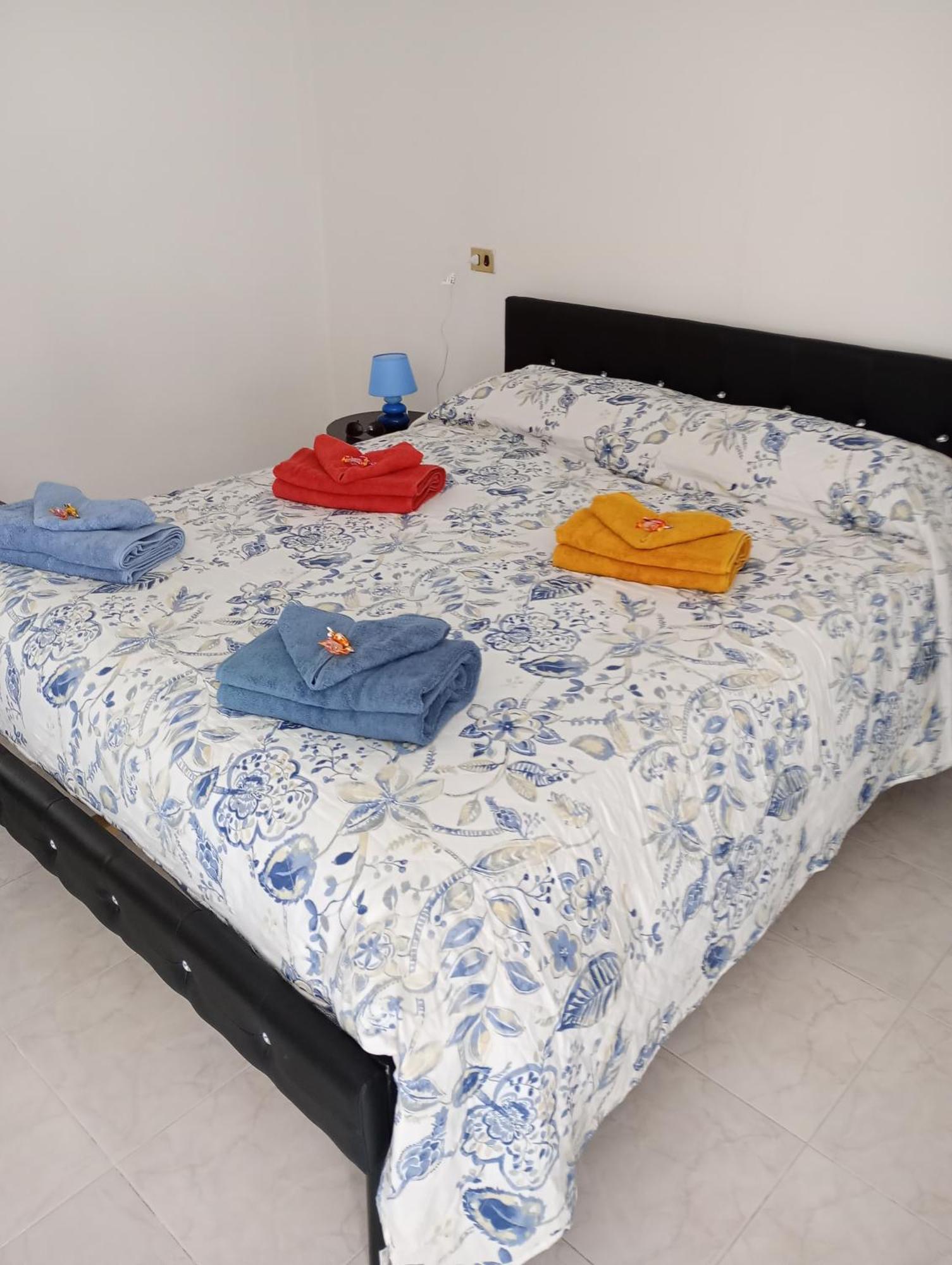 Casa Mariella Apartment Bari Bagian luar foto
